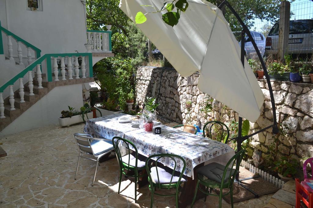 Apartmani Jenny I Tania Lopar Exterior foto