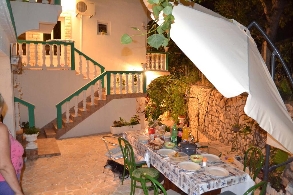 Apartmani Jenny I Tania Lopar Exterior foto