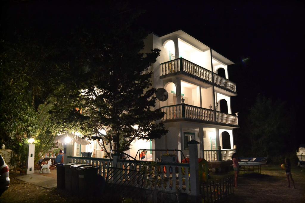 Apartmani Jenny I Tania Lopar Exterior foto