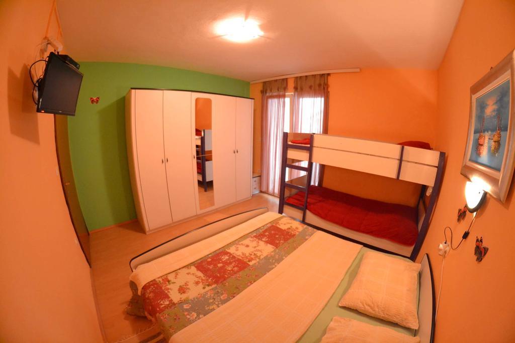 Apartmani Jenny I Tania Lopar Exterior foto