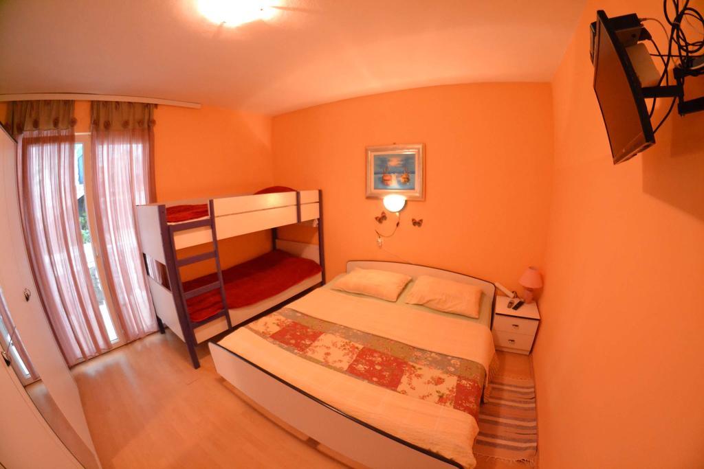 Apartmani Jenny I Tania Lopar Exterior foto