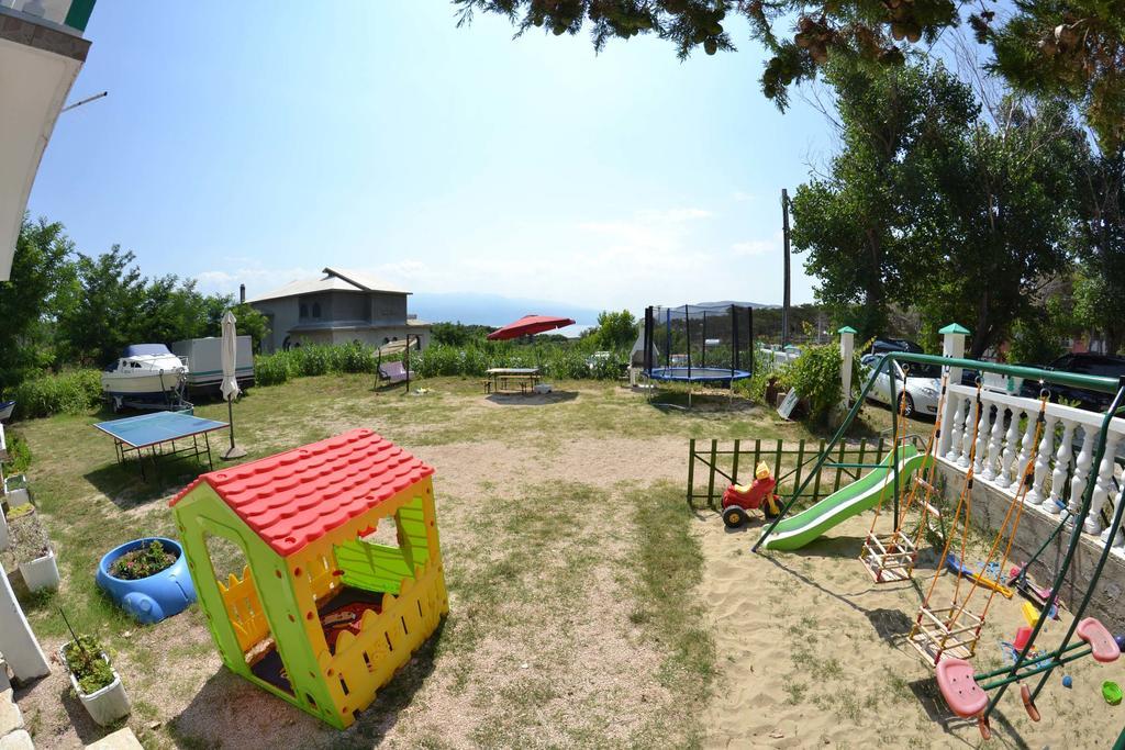 Apartmani Jenny I Tania Lopar Exterior foto