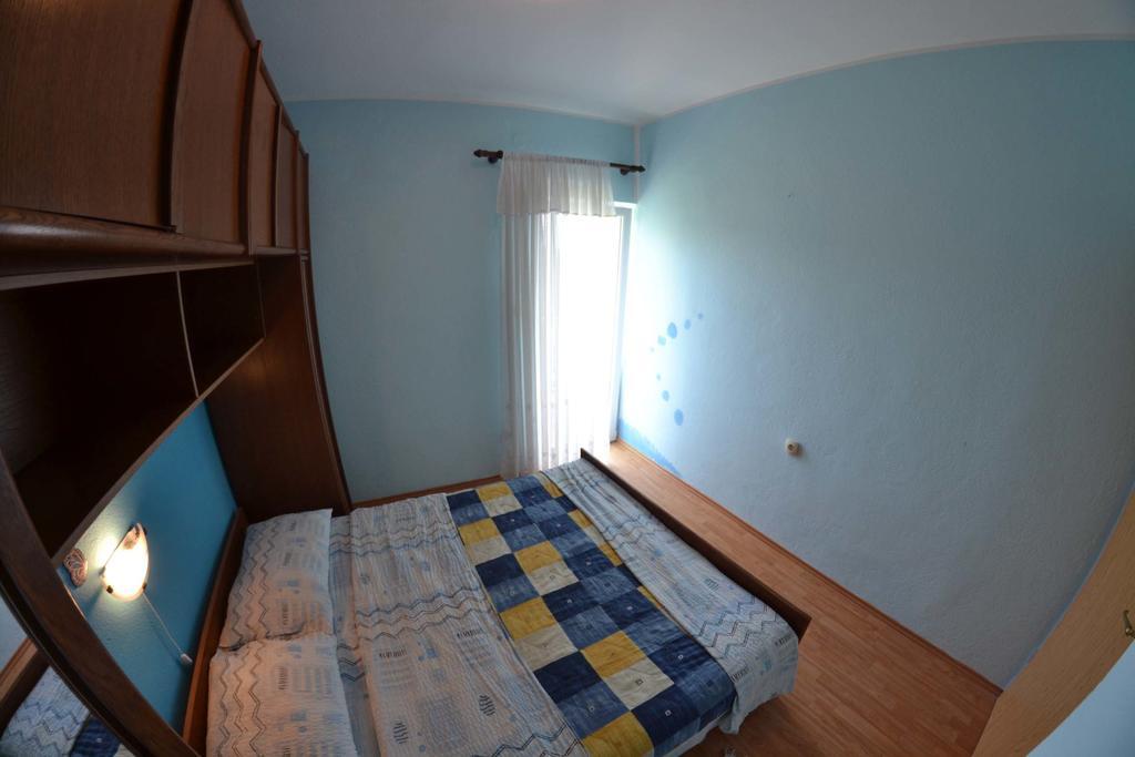 Apartmani Jenny I Tania Lopar Exterior foto
