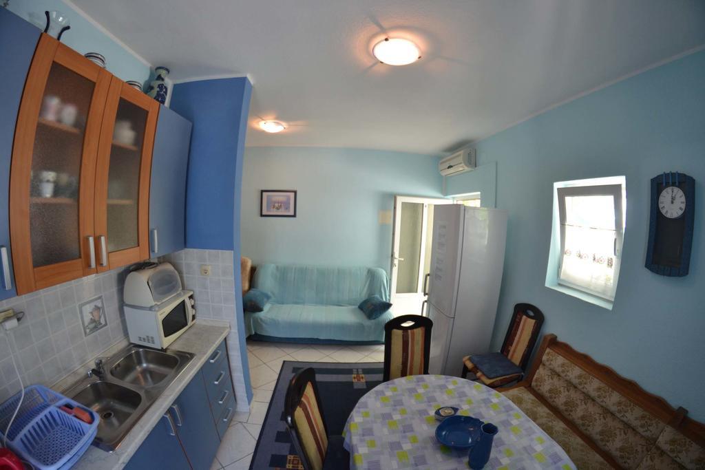 Apartmani Jenny I Tania Lopar Exterior foto