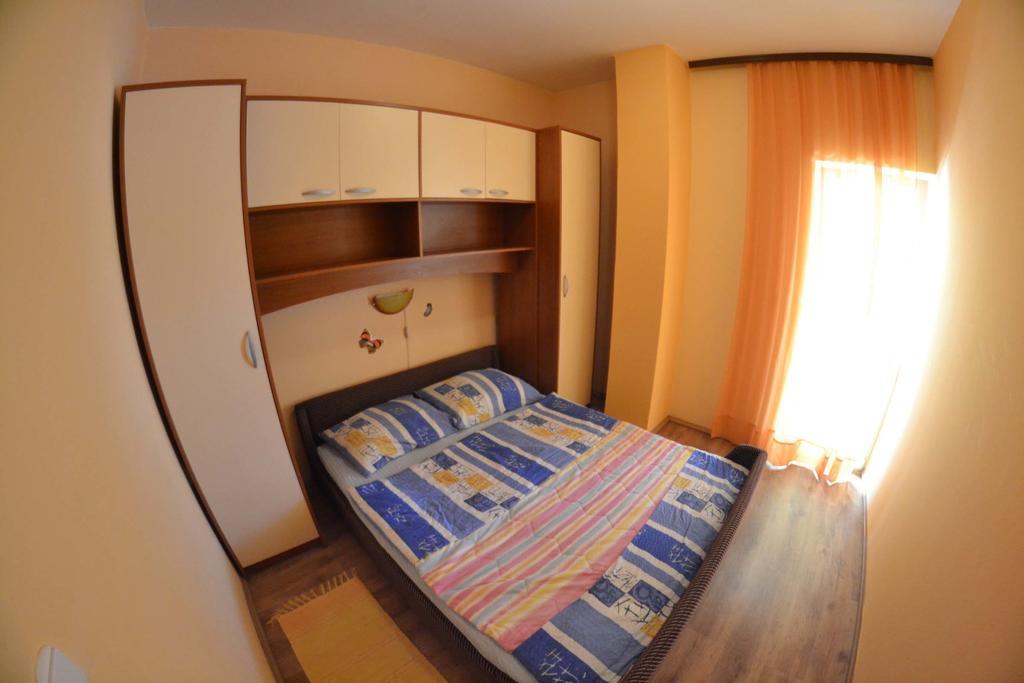 Apartmani Jenny I Tania Lopar Exterior foto