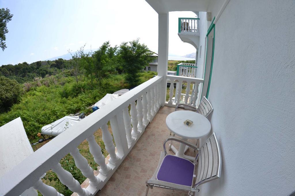 Apartmani Jenny I Tania Lopar Exterior foto