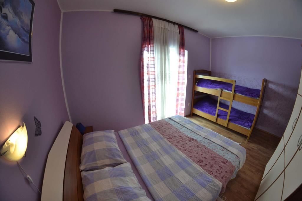Apartmani Jenny I Tania Lopar Exterior foto